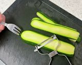 ピーラーでひらひらスライスを作るコツ作り方2写真