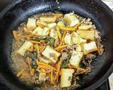 ひき肉と厚揚の炒め物ドクダミ風味作り方7写真