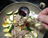 豚こま肉とズッキーニのゴマ油炒め作り方6写真