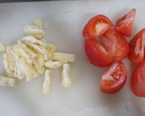 旨味ぎっしり♡トマトとナスの味噌汁作り方2写真