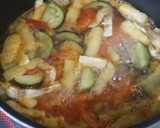 旨味ぎっしり♡トマトとナスの味噌汁作り方4写真