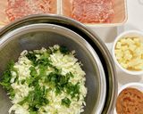 お箸が止まらない！梅しそチーズ餃子作り方1写真