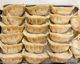 お箸が止まらない！梅しそチーズ餃子作り方3写真