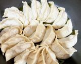 お箸が止まらない！梅しそチーズ餃子作り方4写真
