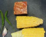 ベーコンと青唐辛子を入れて親子焼きソバ作り方2写真