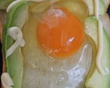大人女子の体作りに！アボカ土手目玉焼パン作り方3写真