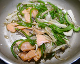 簡単！銀鮭と野菜の白だし炒め作り方5写真