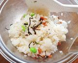さっぱり♡梅枝豆塩こんぶのおにぎり作り方2写真
