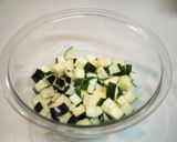 夏野菜と黒酢の冷製パスタ作り方1写真