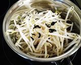 もやしとワカメの味噌汁作り方1写真