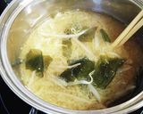 もやしとワカメの味噌汁作り方3写真