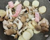 簡単！山芋とキノコのレモンバター醤油作り方4写真