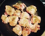 鶏肉とじゃがいものコンソメバター蒸し作り方2写真
