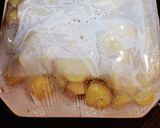 鶏肉とじゃがいものコンソメバター蒸し作り方1写真
