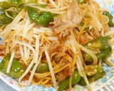 ベーコンと青唐辛子を入れて親子焼きソバ作り方11写真