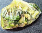 【知恵】ポリ袋についた食材をはずす方法作り方1写真