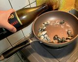あさりの焼酎蒸し作り方2写真