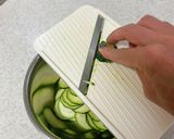 昆布茶もみズッキーニのとろろ昆布和え作り方1写真
