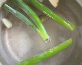 鶏ハムとトマトのグリーンチリソース作り方1写真