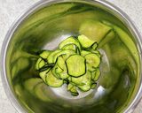 昆布茶もみズッキーニのとろろ昆布和え作り方5写真