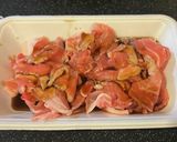 余った市販のたれで♪豚肉とキャベツの旨煮作り方1写真
