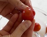 冷凍保存で簡単！ミニトマトの薄皮むき作り方3写真