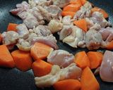 鶏肉とサツマイモの煮物作り方2写真
