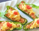 レンジで簡単!ピーマンカップのオムライス作り方7写真