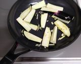 減塩 なすとひき肉の甜麺醤炒め作り方1写真
