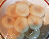 あずきバーで。簡単☆白玉あんみつ風☆作り方1写真