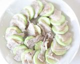 レンジで簡単【ズッキーニと豚の重ね蒸し】作り方4写真