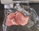 ダイエットにも🐷豚ヒレ肉の梅しそロール作り方2写真