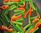 蒜苗肉絲❁﻿豚肉とニンニクの芽の炒め物作り方3写真