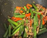 蒜苗肉絲❁﻿豚肉とニンニクの芽の炒め物作り方7写真