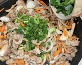 簡単炒めるだけ！韓国風ピリ辛豚丼作り方5写真
