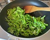 じゃこピーマンとアレンジ焼きうどん作り方1写真