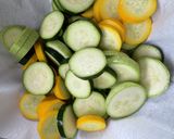 夏は生姜とニンニク！ズッキーニの焼き浸し作り方1写真