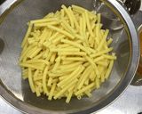 調理実習 人気メニューマカロニグラタン作り方1写真