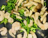 冷凍シーフードが縮まないトマトパスタ♡作り方8写真