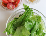 レタスと豚ひき肉の中華風スープ作り方1写真