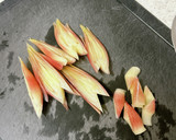 みょうがと大葉の叩き梅ごま風味和え作り方2写真