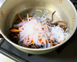 ばぁちゃんの作るワカメとぜんまいの煮物♡作り方5写真