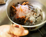 ばぁちゃんの作るワカメとぜんまいの煮物♡作り方6写真