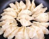 簡単☆あっさり鶏ひき肉餃子♪作り方5写真