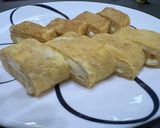 お弁当にも！ブイヨンとチーズの卵焼き作り方5写真