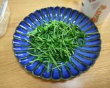 豆苗のガーリック炒め作り方3写真