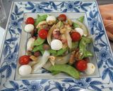 つる豆と新玉ねぎ、タコとチーズの炒め物作り方4写真