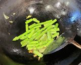 蘆筍炒豬油渣（アスパラと豚脂身の炒め物）作り方15写真
