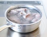 トロやわ【牛すじの塩バター炒め】作り方1写真