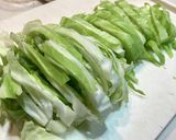 サラダチキンの厚切りキャベツのサラダ作り方1写真